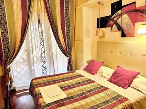 1 bedroom, free WiFi - Double with Terrace - InternoUno Deluxe - Via Lorenzo il Magnifico (Roma)