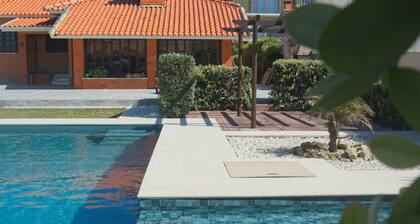 OLA Guesthouse - Villa entiĂšre Ă 5 min de la plage avec piscine et jardin