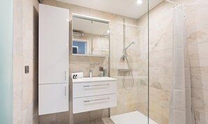 Shower, hair dryer - Seaview Flair - relax with direct sea views (Middelkerke)