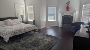 5 Schlafzimmer, Bügeleisen/Bügelbrett, WLAN, Bettwäsche