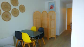 House | Dining
