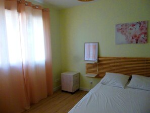 House - House With Breathtaking View of the Lake (Lacanau)