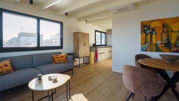 Mobile Home | Living room