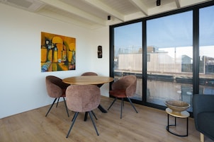 Mobile Home | Dining