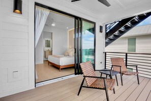 Iron/ironing board, free WiFi, bed sheets - Golden Glow - Stunning Views! (Bradenton Beach)