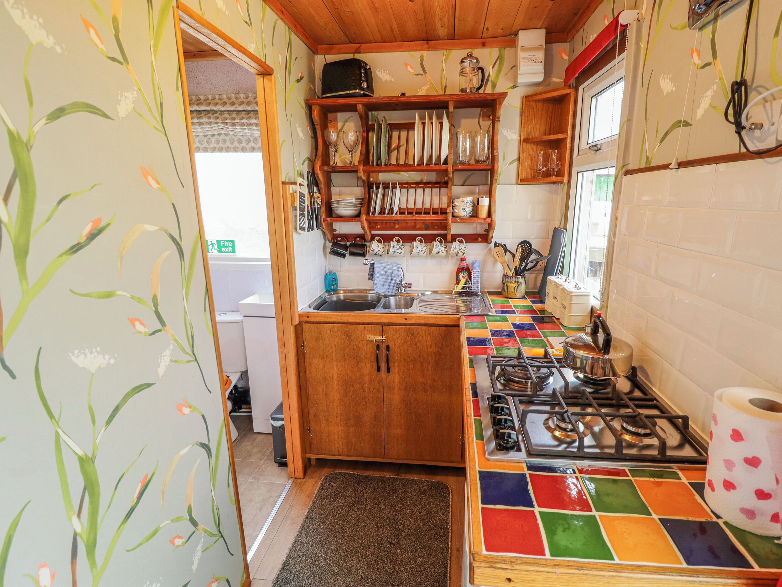 Cookware/dishes/utensils