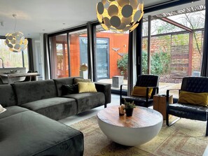 Living room - Wellness Villa With Private Sauna (Oosterhout)