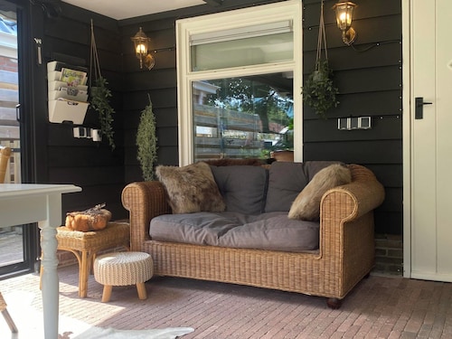 Quiet Wellness Villa in Bellingwolde