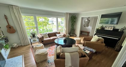 Spacious 4-bedroom Ranch Home in Central Greenwich with big fenced in yard