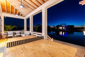 Terrace/patio - Cat`s Cradle & Mistico Beach Club + Boat Shuttle (San Pedro)