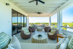 Terrace/patio - BelaDia at Mahogany Bay - Luxurious 10 Bedroom Compound (San Pedro)