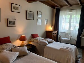 3 Schlafzimmer, Bügeleisen/Bügelbrett, WLAN, Bettwäsche