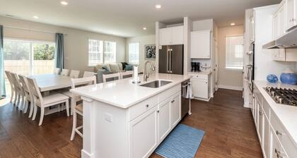Brand New Construction- 2026 Listing West Cape May. Sleeps 10 ~LINENS INCLUDED~