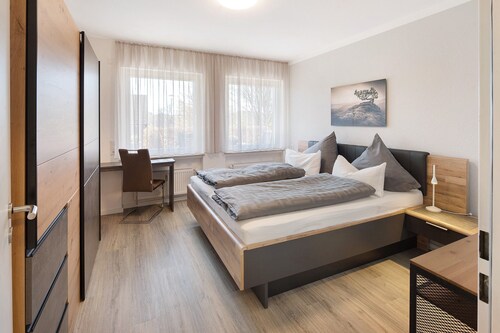 Apartment Klebeck "Sonne" mit großer Terasse, privatem Garten und WLAN