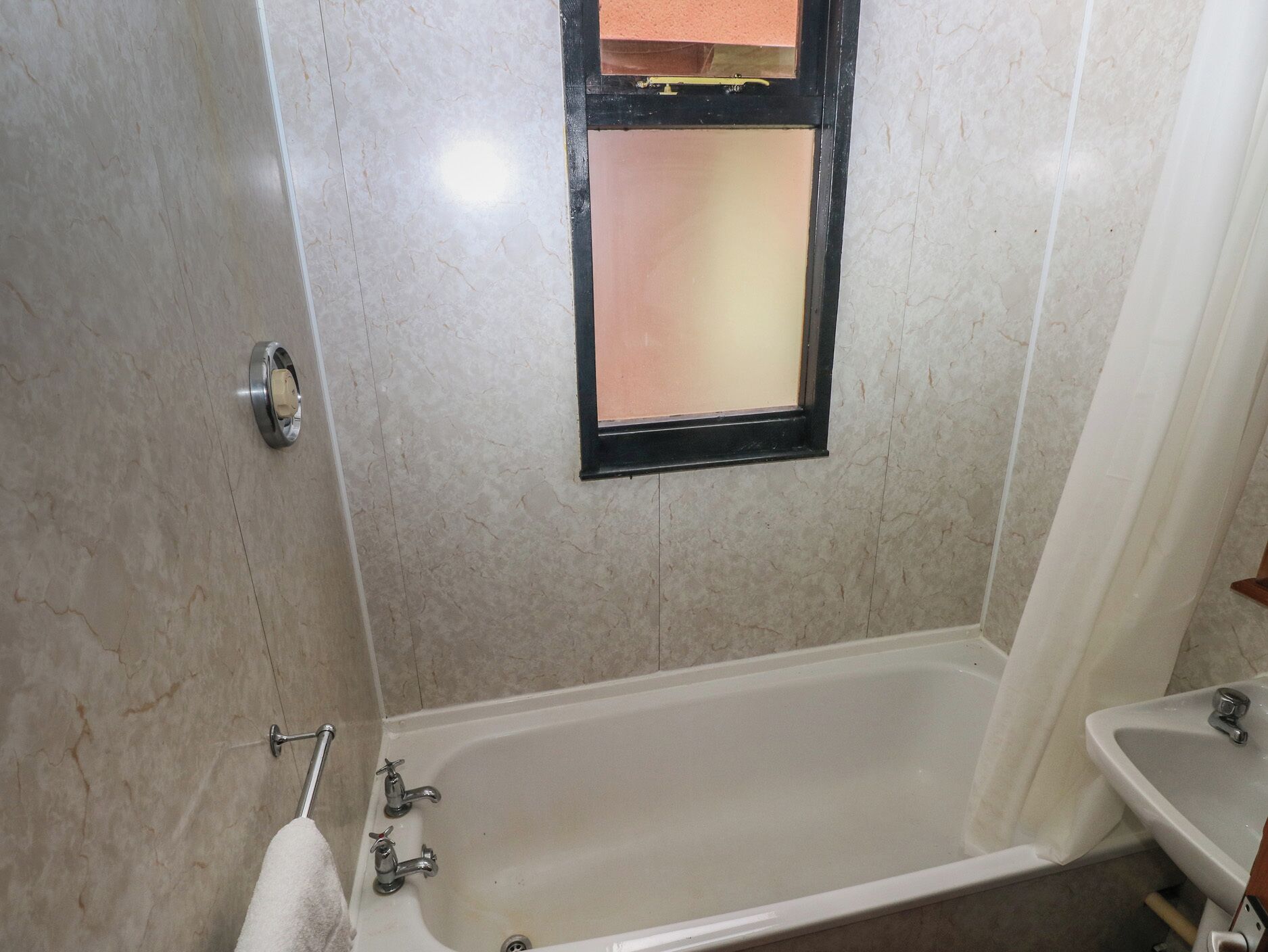 Cottage | Bathroom | Shower