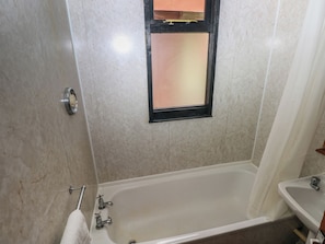 Cottage | Bathroom | Shower - Cabin No. 3 - Salt and Fern Cabins (Port Talbot)