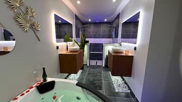 Towels, soap, toilet paper