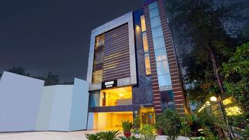 House | Bahagian luar