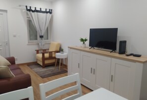 Living area - Vrbo Property (São Pedro de Alva)