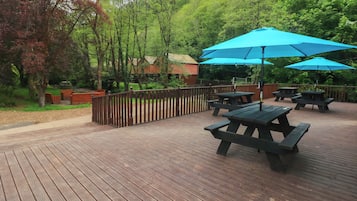 Cottage | Outdoor dining