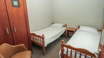 Cottage | 2 bedrooms, individually decorated, individually furnished, free WiFi