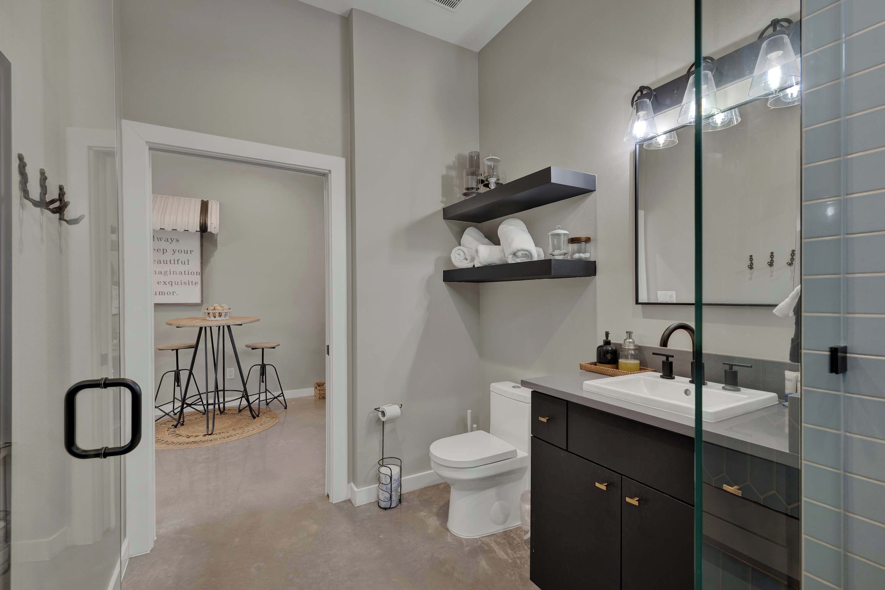 Shower, hair dryer, towels, shampoo