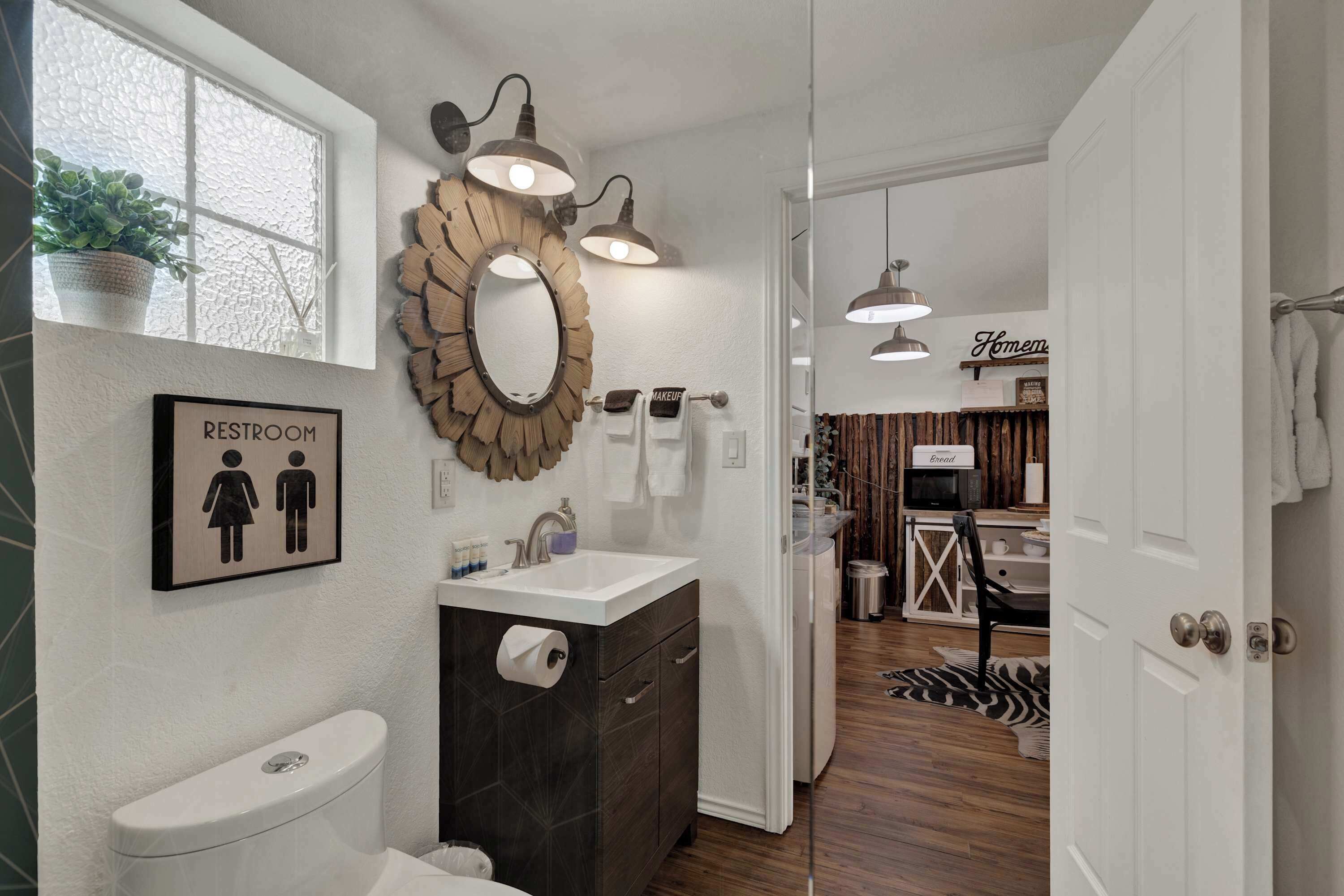 Shower, hair dryer, towels, shampoo