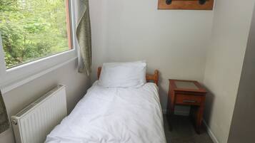 Cottage | 3 bedrooms, individually decorated, individually furnished, free WiFi