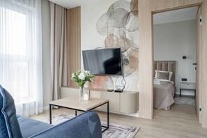 Iron/ironing board, WiFi, bed sheets - Dębniki Apt – Terrace, A/C, Parking – by Rentujemy (Kraków)