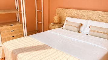 In-room safe, blackout curtains, iron/ironing board, free WiFi
