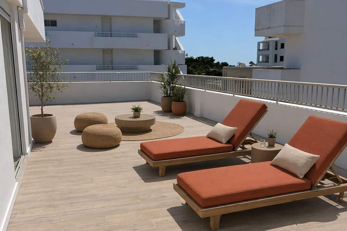 Appartement Supérieur, 2 chambres, vue partielle sur la mer, dans la tour | Terrasse/Patio