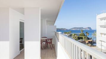 Superior appartement, 2 slaapkamers, gedeeltelijk uitzicht op zee, in toren | Terras