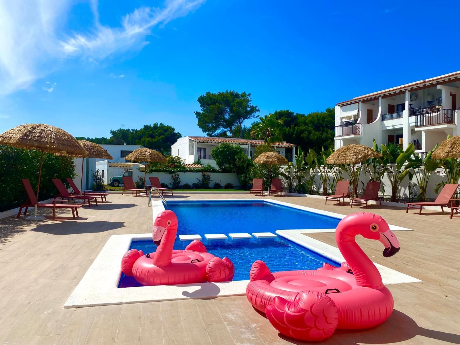 Piscine extérieure (ouverte en saison)