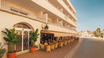 Fachada da propriedade