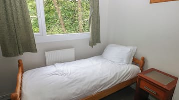 Cottage | 3 bedrooms, free WiFi, individually decorated, individually furnished