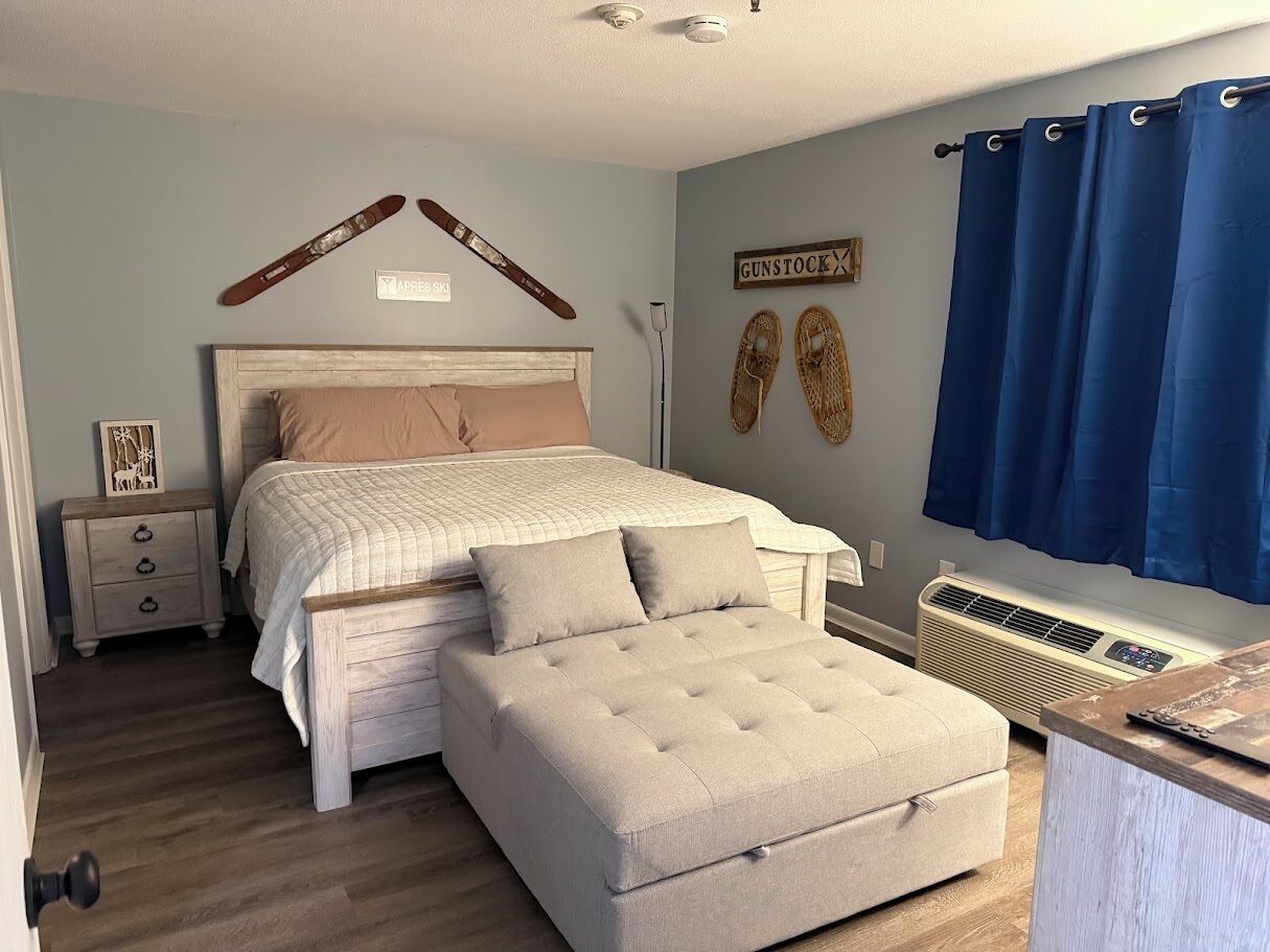 Condo estándar, vista parcial al lago