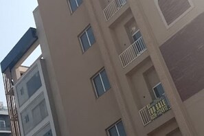 Exterior - Karvaan Lodges (Rawalpindi)