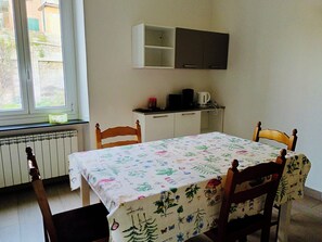 Dining - Vrbo Property (Camogli)