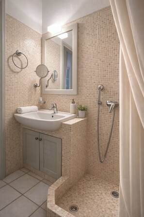 Deluxe Villa | Bathroom - Villa Kohyli by Mediterà (Isterni)