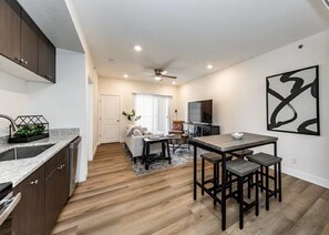 Interior - Modern Retreat Nature & Trails (Colorado Springs)