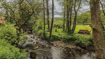 Cottage | Property grounds