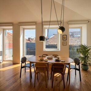 Dining - The Cathedral Apartment - Historical center in the heart of the city (Porto)
