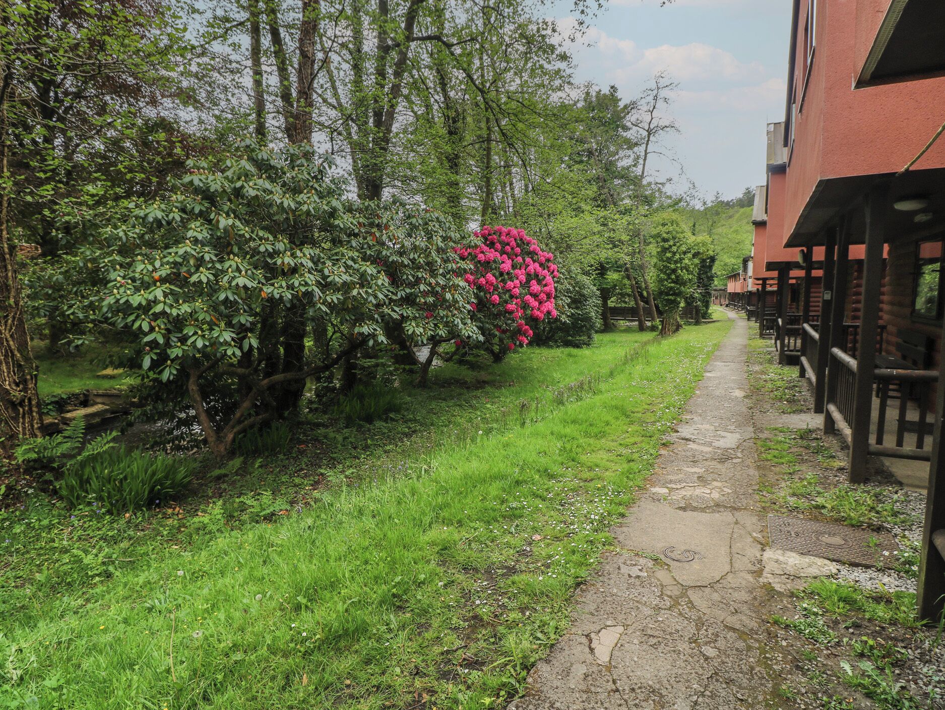 Cottage | Property grounds