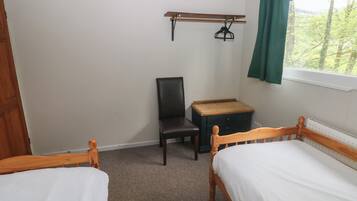 Cottage | 3 bedrooms, free WiFi, individually decorated, individually furnished