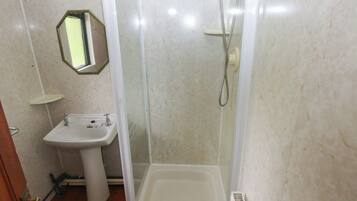 Cottage | Bathroom | Shower