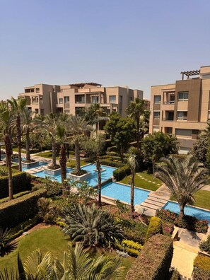 Exterior - ELITE New Modern 3BR Apartment (New Cairo)