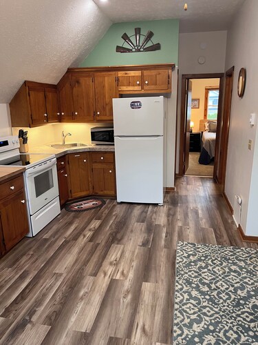 2-bedroom apartment in Village of Ellicottville perfect for your getaway.