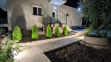 Deluxe Apartment, Balcony, City View | Exterior