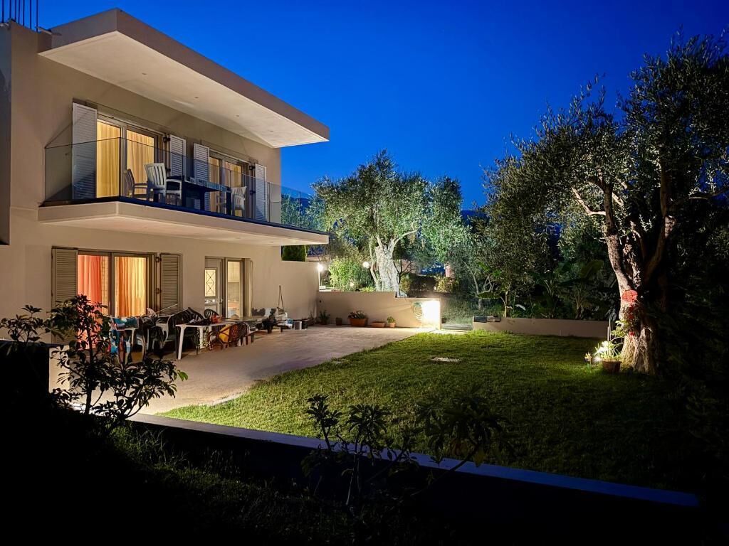 Familienhaus, 2 Schlafzimmer, Balkon, Stadtblick | Terrasse/Patio