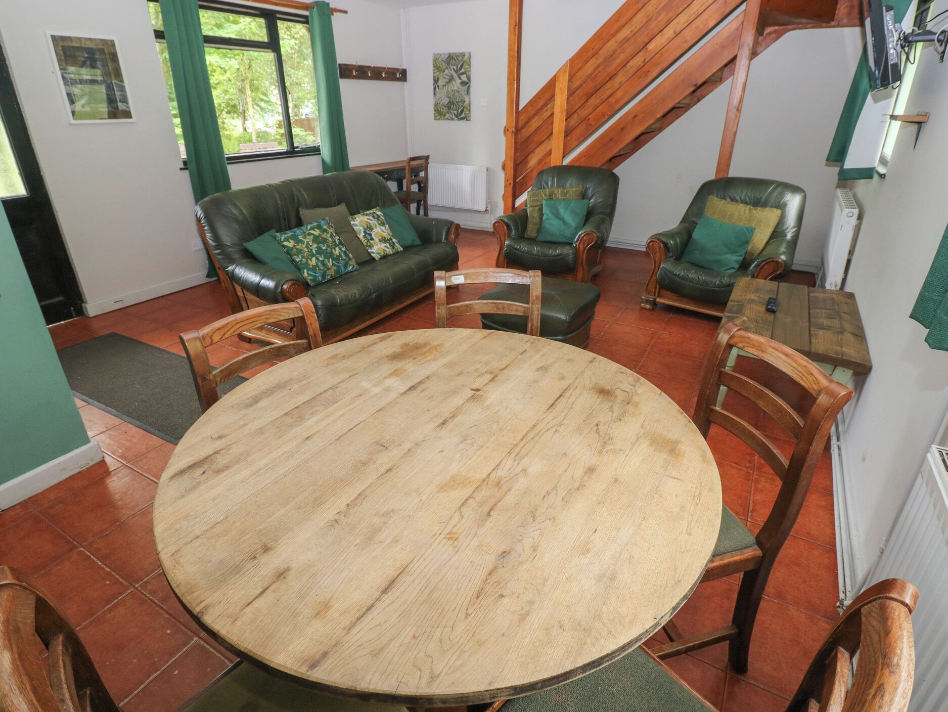 Cottage | Dining